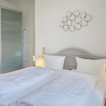 Gudrun - Hohenzollern Apartman *