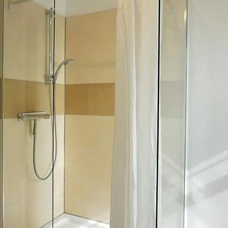 Gudrun - Hohenzollern Apartman