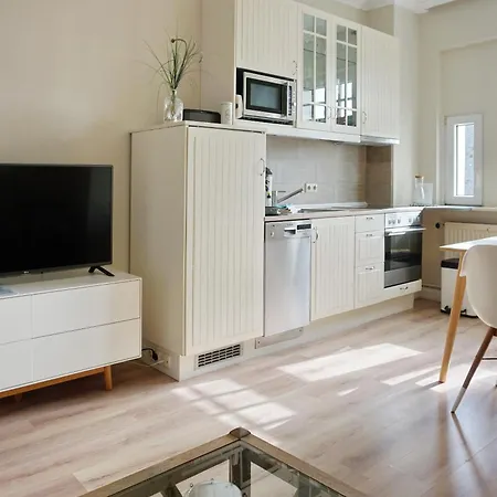 Apartment Gudrun - Hohenzollern *